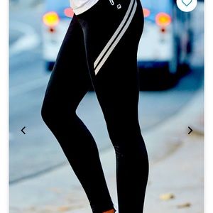 Fabletics power hold leggings